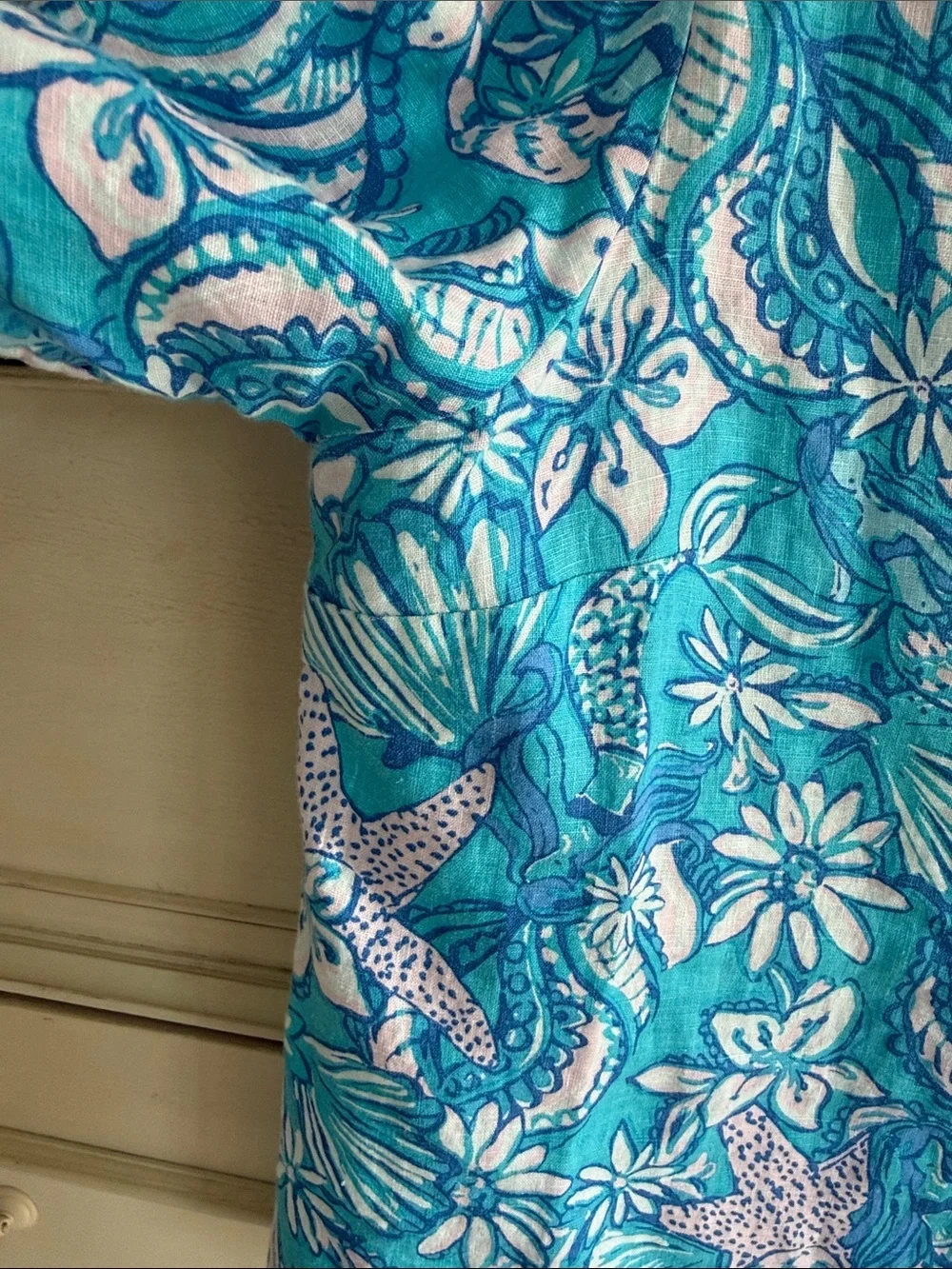Lilly Pulitzer MiaLeigh elbow length linen top size 2